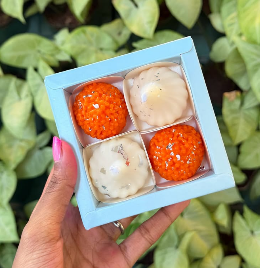 COMBO of 4 (2 Modak + 2 Laddu)
